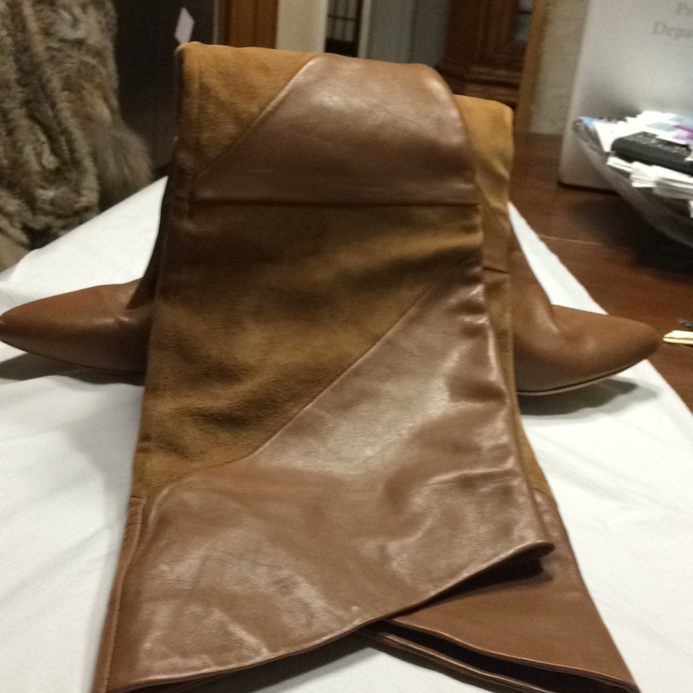 Belle Singerson Morrison boots